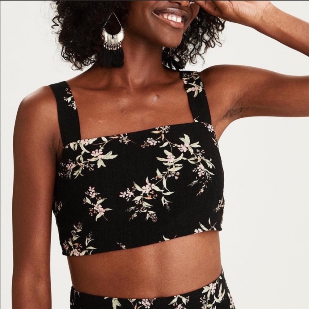 American Eagle Tie Back Floral Crop Tank Top